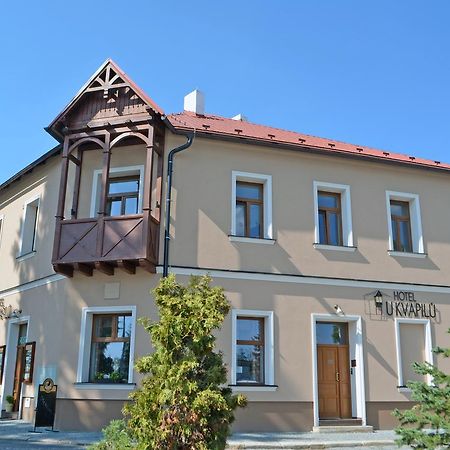 Hotel U Kvapilu Mnichovo Hradiště エクステリア 写真